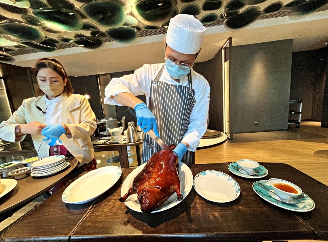 高雄洲際飯店 湛露中餐廳 | 頂級全桌邊服務招牌櫻桃鴨一鴨三吃 | 中午限定港點 - 第10張圖 高雄洲際飯店 湛露中餐廳 | 頂級全桌邊服務招牌櫻桃鴨一鴨三吃 | 中午限定港點