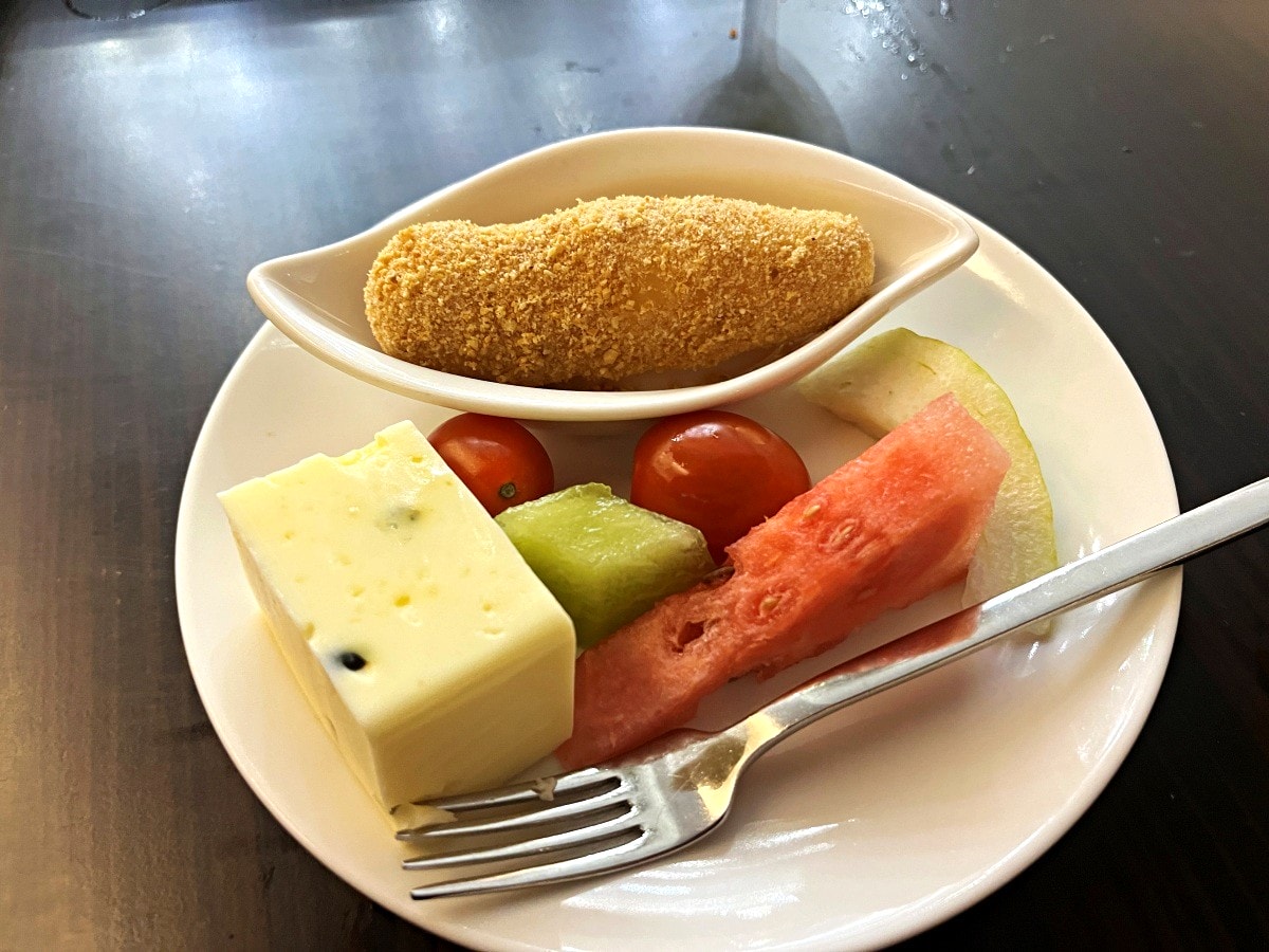 高雄翰品飯店 – 翡冷翠30人大桌廂房 | 高雄少數超大桌包廂 | 高雄包廂餐廳推薦