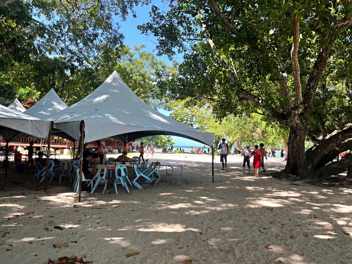 沙巴亞庇跳島 | 自己買船票超簡單 | 坐船出海浮潛一整天只要500臺幣? - 第34張圖 沙巴亞庇跳島 | 自己買船票超簡單 | 坐船出海浮潛一整天只要500臺幣?