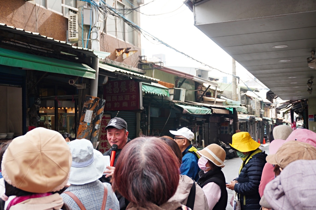 2025鳳山三民x金蛇進厝富滿堂 | 鳳山三民路佛具家具街 | 古蹟人文歷史導覽 | 傳統美食必吃推薦 - 第29張圖 2025鳳山三民x金蛇進厝富滿堂 | 鳳山三民路佛具家具街 | 古蹟人文歷史導覽 | 傳統美食必吃推薦