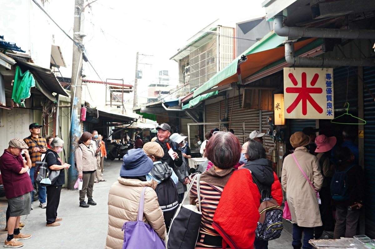 2025鳳山三民x金蛇進厝富滿堂 | 鳳山三民路佛具家具街 | 古蹟人文歷史導覽 | 傳統美食必吃推薦 - 第27張圖 2025鳳山三民x金蛇進厝富滿堂 | 鳳山三民路佛具家具街 | 古蹟人文歷史導覽 | 傳統美食必吃推薦