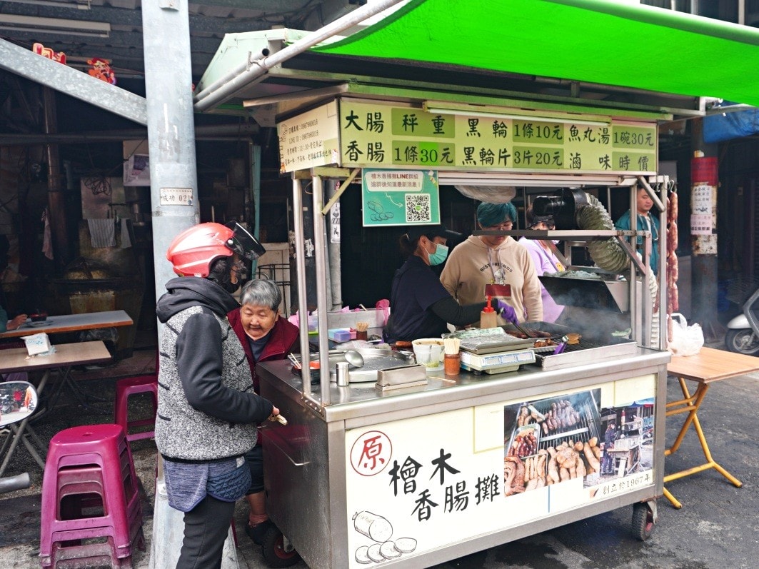 2025鳳山三民x金蛇進厝富滿堂 | 鳳山三民路佛具家具街 | 古蹟人文歷史導覽 | 傳統美食必吃推薦 - 第34張圖 2025鳳山三民x金蛇進厝富滿堂 | 鳳山三民路佛具家具街 | 古蹟人文歷史導覽 | 傳統美食必吃推薦