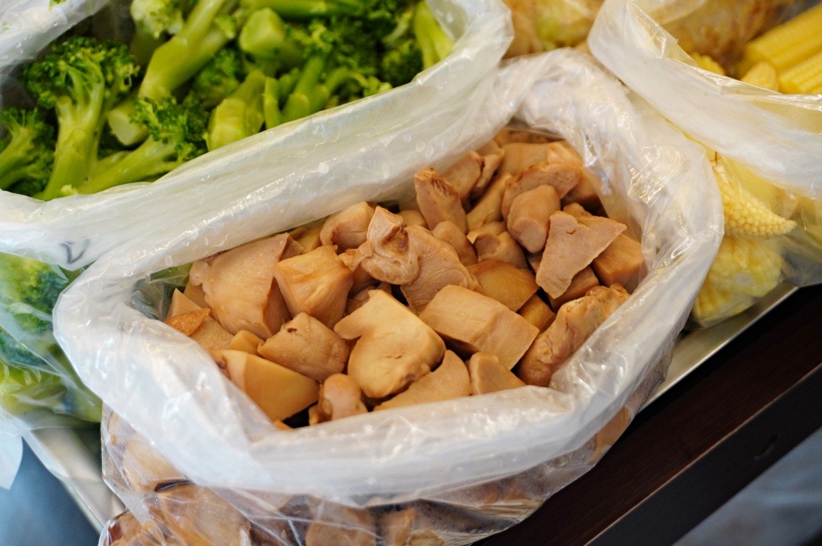 李媽媽の櫥窗滷味 三民鼎和店|鼎中路必吃美食 | 三民美食 | 晚餐滷味 | 高雄冷滷味推薦 - 第11張圖 李媽媽の櫥窗滷味 三民鼎和店|鼎中路必吃美食 | 三民美食 | 晚餐滷味 | 高雄冷滷味推薦