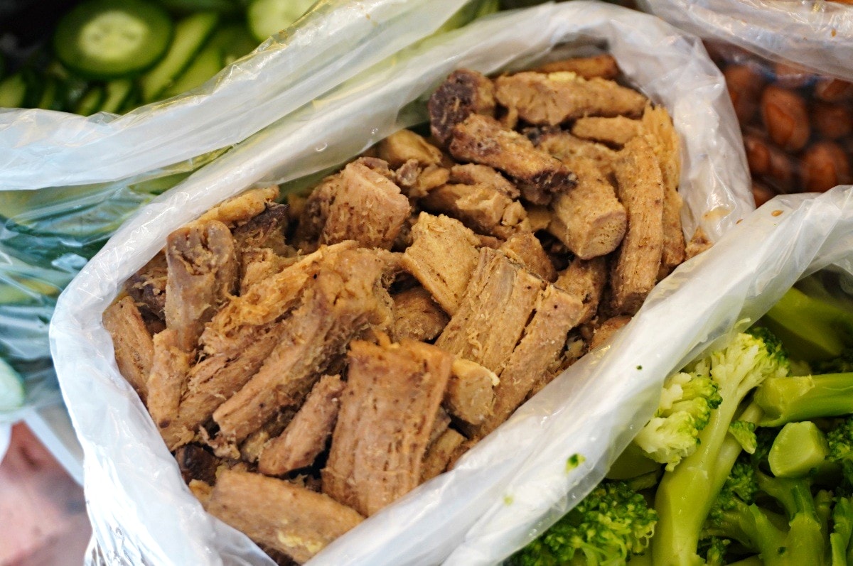 李媽媽の櫥窗滷味 三民鼎和店|鼎中路必吃美食 | 三民美食 | 晚餐滷味 | 高雄冷滷味推薦 - 第10張圖 李媽媽の櫥窗滷味 三民鼎和店|鼎中路必吃美食 | 三民美食 | 晚餐滷味 | 高雄冷滷味推薦
