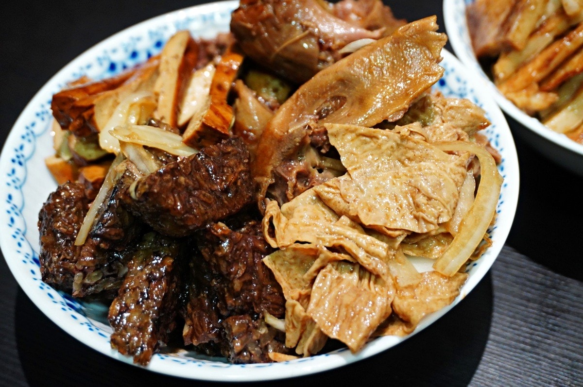 李媽媽の櫥窗滷味 三民鼎和店|鼎中路必吃美食 | 三民美食 | 晚餐滷味 | 高雄冷滷味推薦 - 第15張圖 李媽媽の櫥窗滷味 三民鼎和店|鼎中路必吃美食 | 三民美食 | 晚餐滷味 | 高雄冷滷味推薦