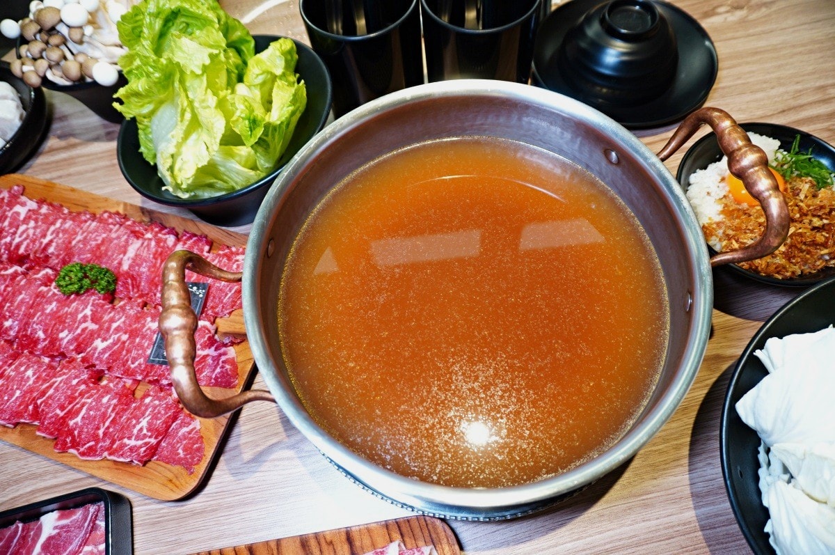 喬汕聖火鍋 | 潮州車站在地溫體豬x藍鯊翅火鍋專家 | 屏東潮州美食推薦 - 第16張圖 喬汕聖火鍋 | 潮州車站在地溫體豬x藍鯊翅火鍋專家 | 屏東潮州美食推薦