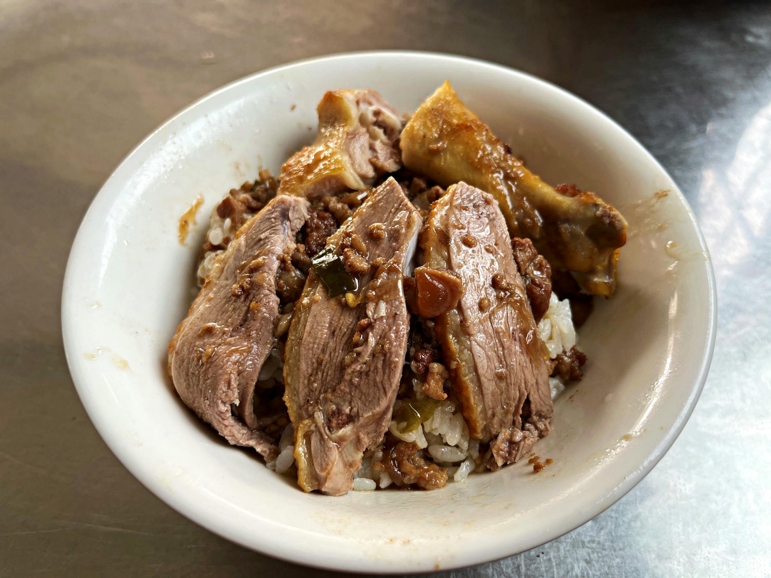美枝小吃部 – 前鎮無招牌30年老店 | 必吃鴨肉飯 | 招牌肉羹 - 第13張圖 美枝小吃部 – 前鎮無招牌30年老店 | 必吃鴨肉飯 | 招牌肉羹