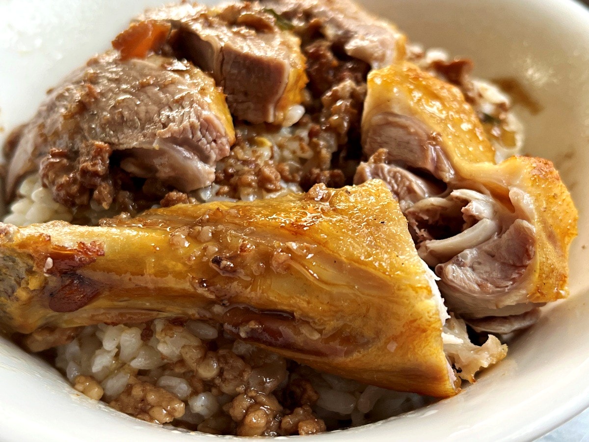 美枝小吃部 – 前鎮無招牌30年老店 | 必吃鴨肉飯 | 招牌肉羹 - 第12張圖 美枝小吃部 – 前鎮無招牌30年老店 | 必吃鴨肉飯 | 招牌肉羹