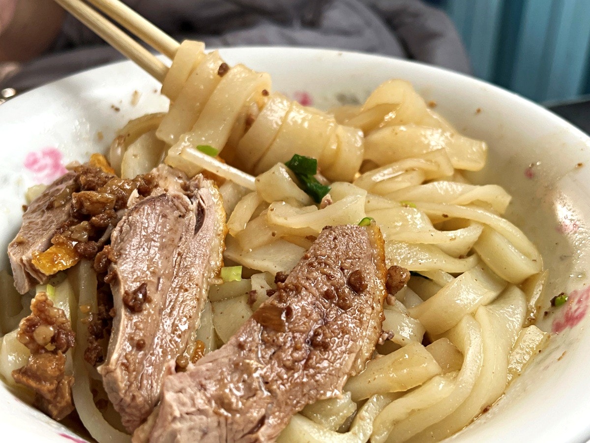 美枝小吃部 – 前鎮無招牌30年老店 | 必吃鴨肉飯 | 招牌肉羹 - 第10張圖 美枝小吃部 – 前鎮無招牌30年老店 | 必吃鴨肉飯 | 招牌肉羹