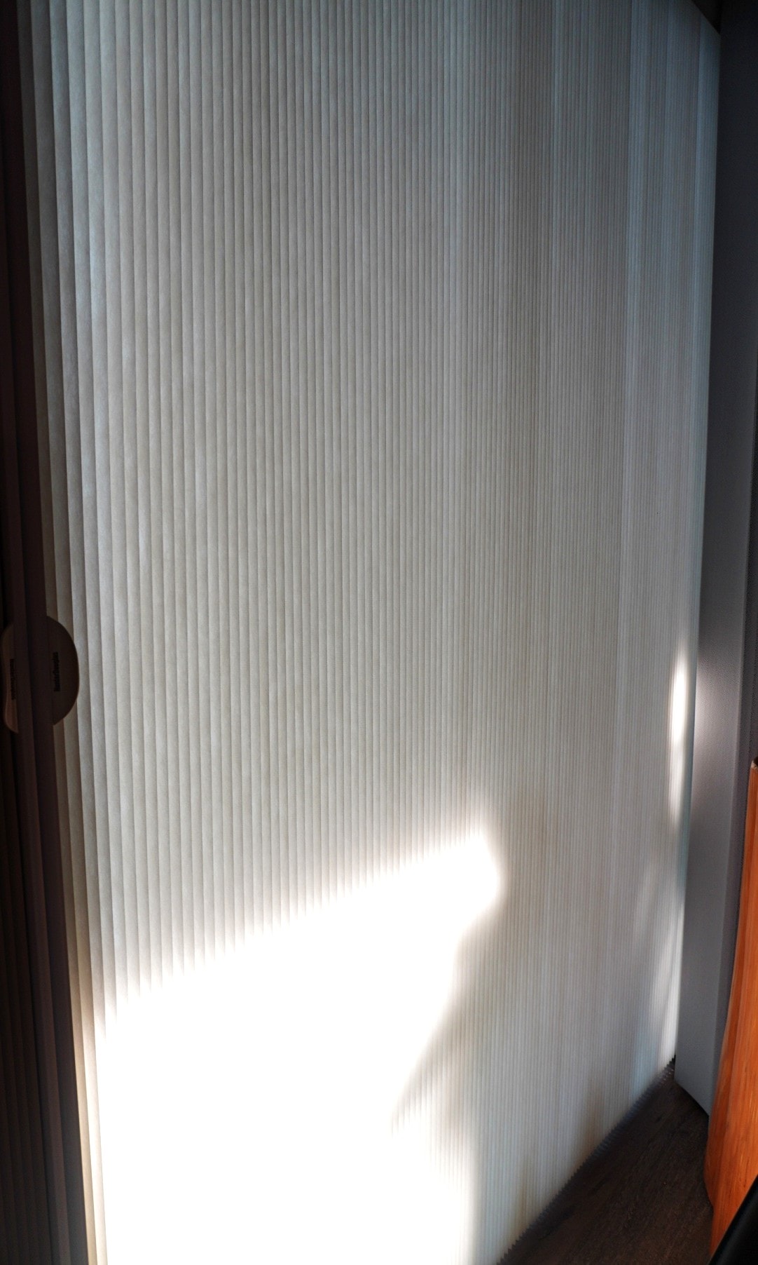 哥登傢飾 進口窗簾 | Hunter Douglas 蜂巢簾 | 大安區窗簾專賣店 - 第5張圖 哥登傢飾 進口窗簾 | Hunter Douglas 蜂巢簾 | 大安區窗簾專賣店