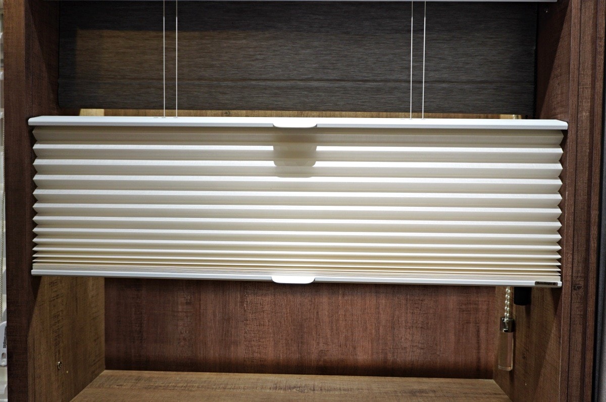 哥登傢飾 進口窗簾 | Hunter Douglas 蜂巢簾 | 大安區窗簾專賣店 - 第13張圖 哥登傢飾 進口窗簾 | Hunter Douglas 蜂巢簾 | 大安區窗簾專賣店