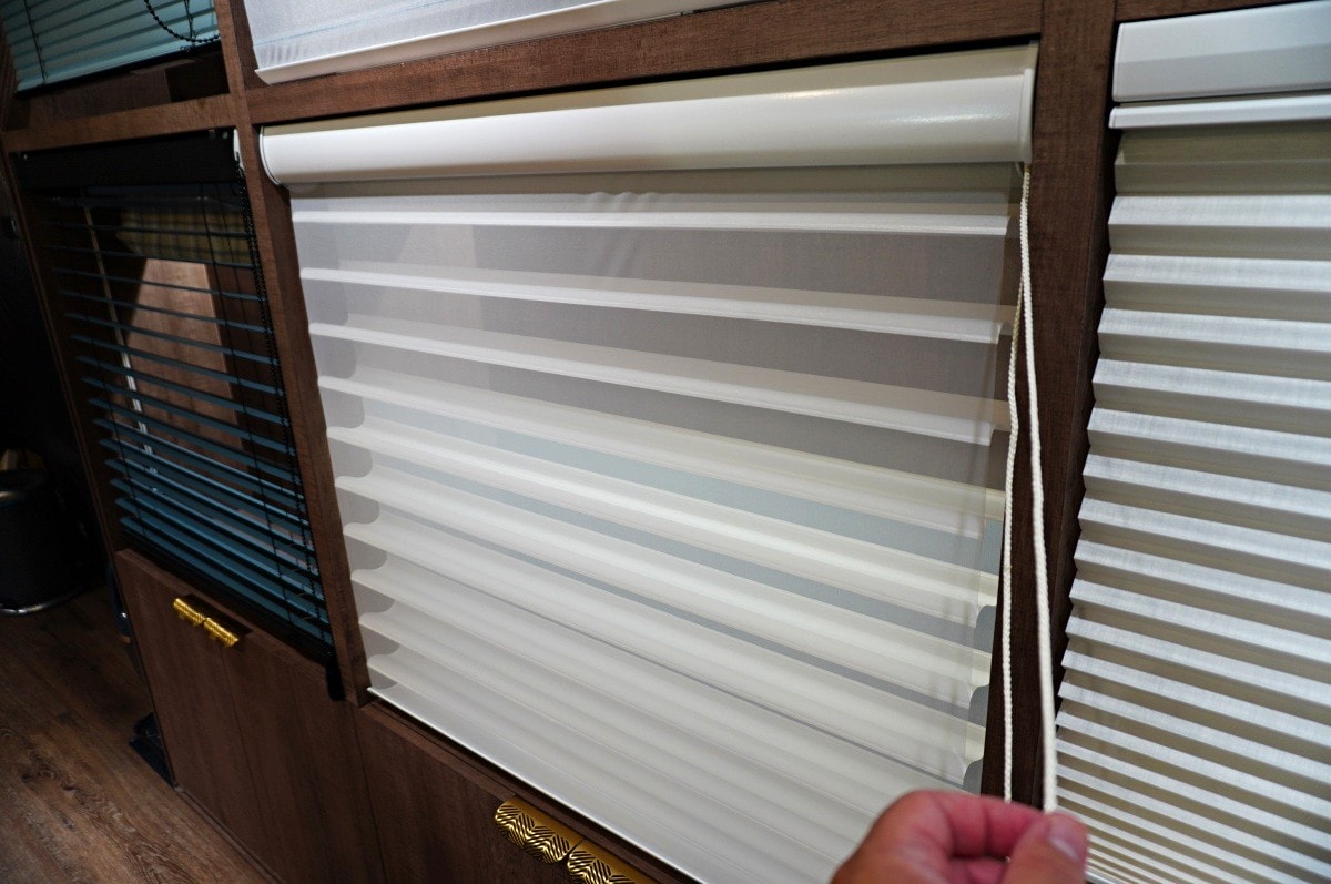 哥登傢飾 進口窗簾 | Hunter Douglas 蜂巢簾 | 大安區窗簾專賣店 - 第10張圖 哥登傢飾 進口窗簾 | Hunter Douglas 蜂巢簾 | 大安區窗簾專賣店