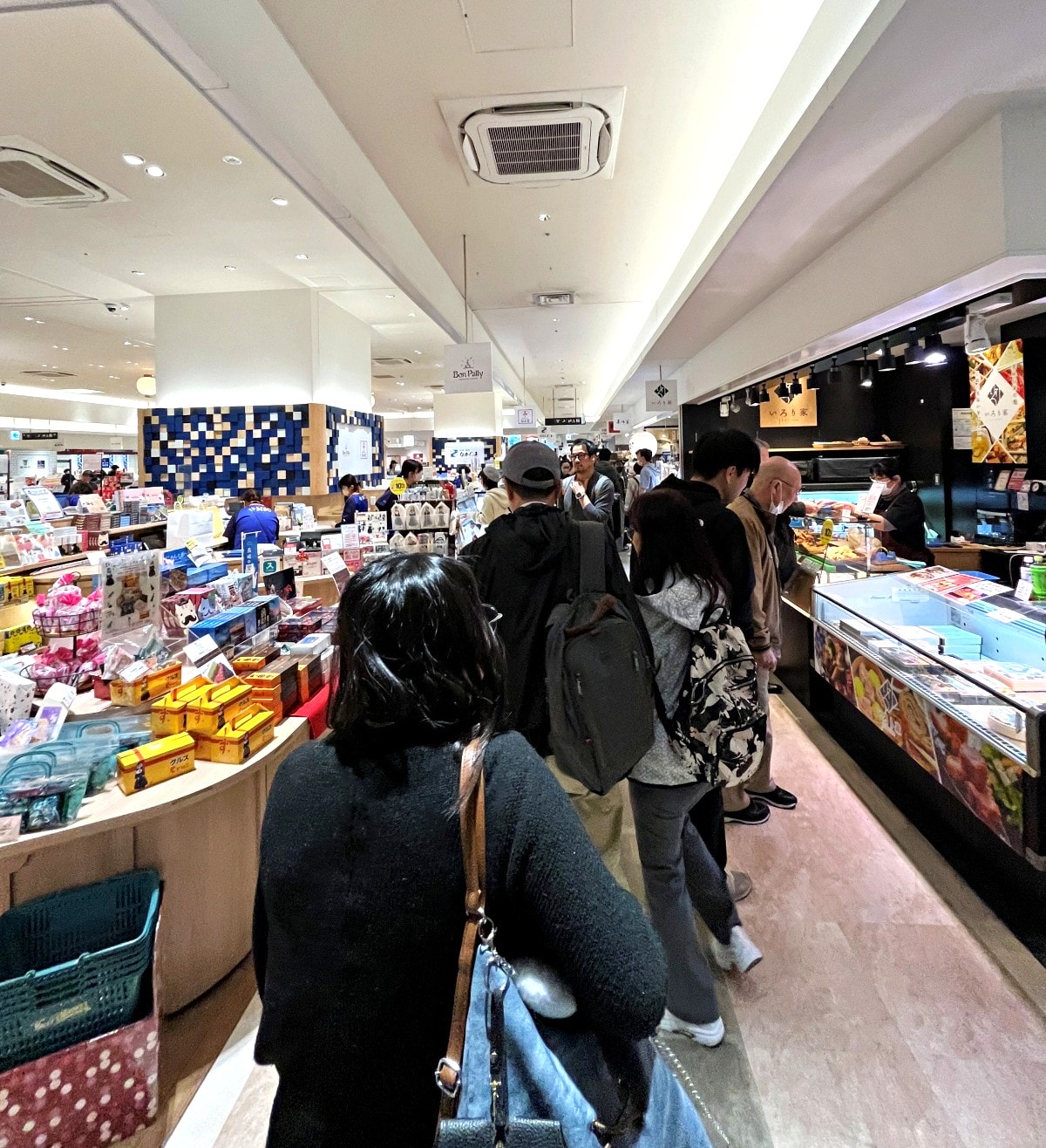 福岡- 長崎交通 | 西九州長崎新幹線 – N700S 鷗號 | 日本新幹線最舒服的普通對號席 | 接力海鷗到博多-長崎 - 第33張圖 福岡- 長崎交通 | 西九州長崎新幹線 – N700S 鷗號 | 日本新幹線最舒服的普通對號席 | 接力海鷗到博多-長崎