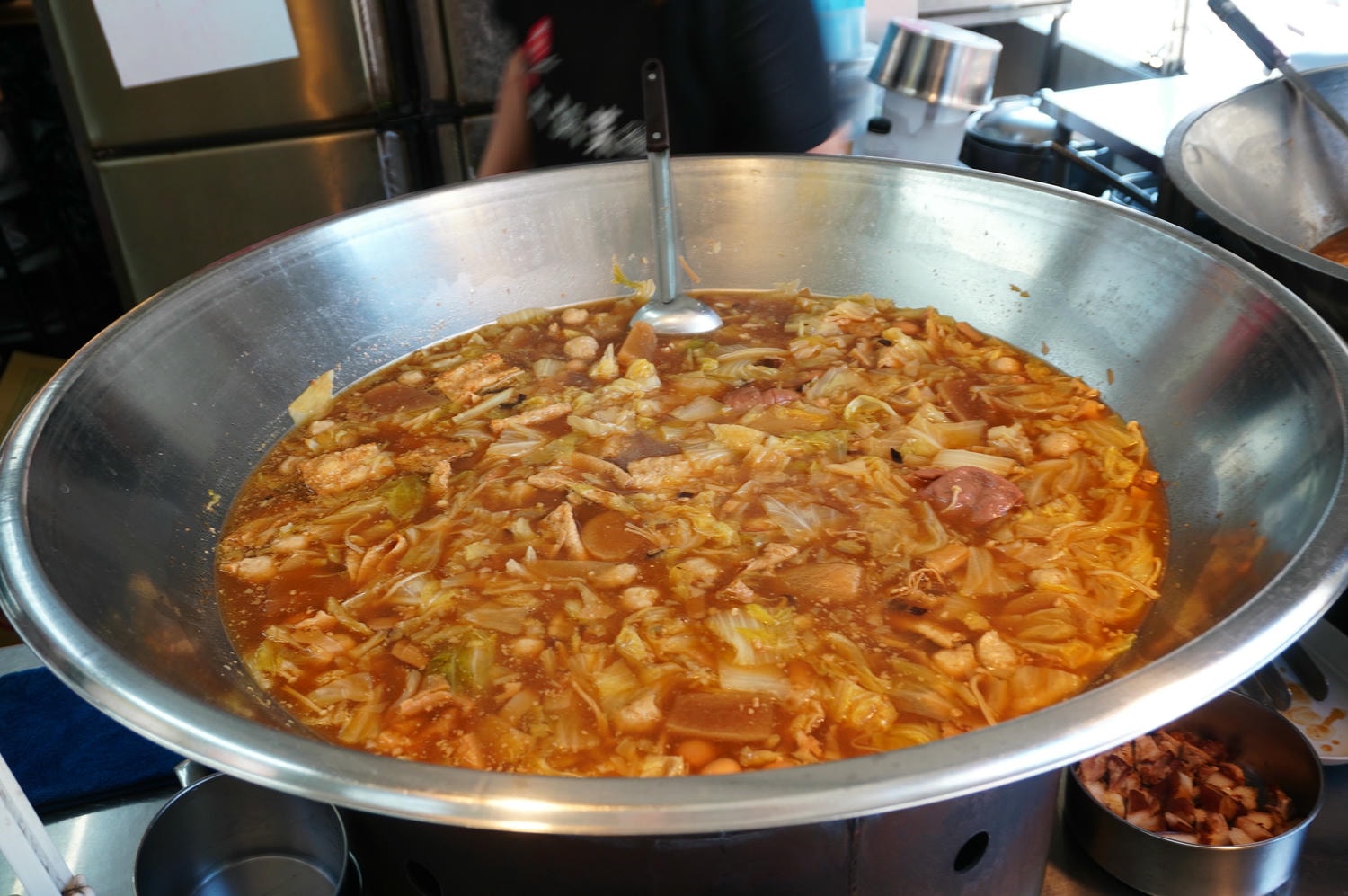 高雄人氣美食市場 -德民黃昏市場 | 超過百攤人氣美食熟食 | 實在銅板美食 | 高雄熟食市場 - 第8張圖 高雄人氣美食市場 -德民黃昏市場 | 超過百攤人氣美食熟食 | 實在銅板美食 | 高雄熟食市場