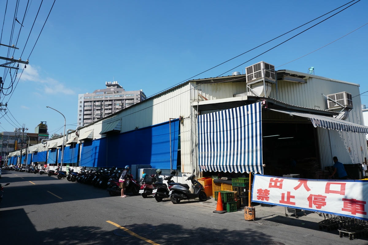 岡山黃昏市場 | 岡山捷運站走路5分鐘直達超值美食 - 第2張圖 岡山黃昏市場 | 岡山捷運站走路5分鐘直達超值美食