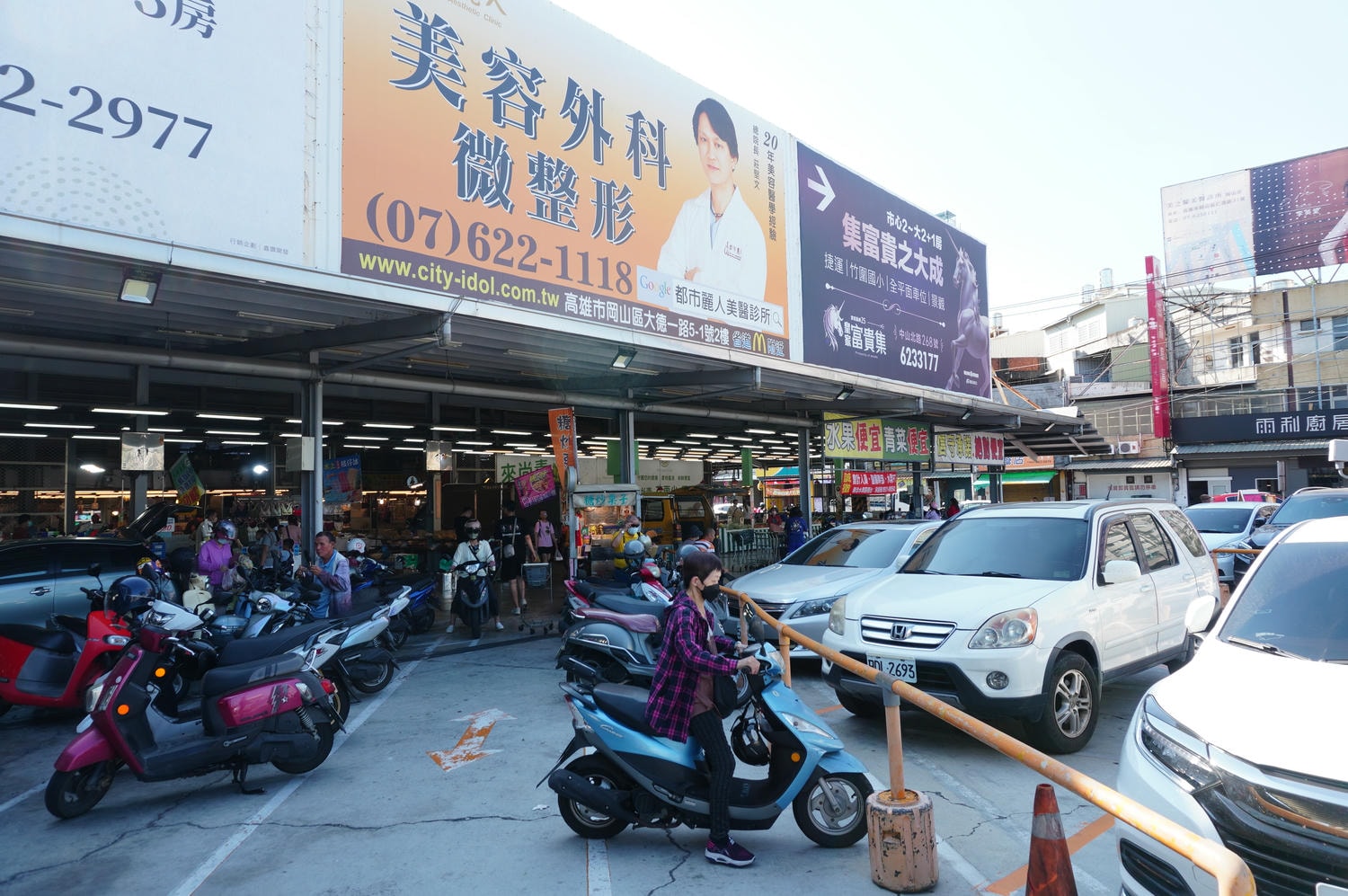 岡山黃昏市場 | 岡山捷運站走路5分鐘直達超值美食 - 第3張圖 岡山黃昏市場 | 岡山捷運站走路5分鐘直達超值美食