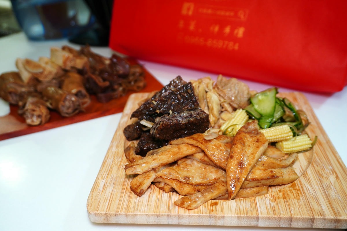 楠梓人必吃每天營業3小時滷味 | 李媽媽櫥窗滷味 楠梓站前店 | | 宅配滷味推薦 - 第18張圖 楠梓人必吃每天營業3小時滷味 | 李媽媽櫥窗滷味 楠梓站前店 | | 宅配滷味推薦
