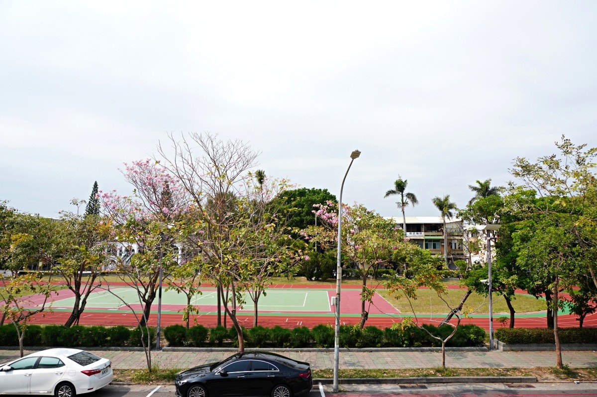 憶起痴麵 台南-安平新開古早童玩所 | 古早自熬鍋燒麵 | 美味台式小吃