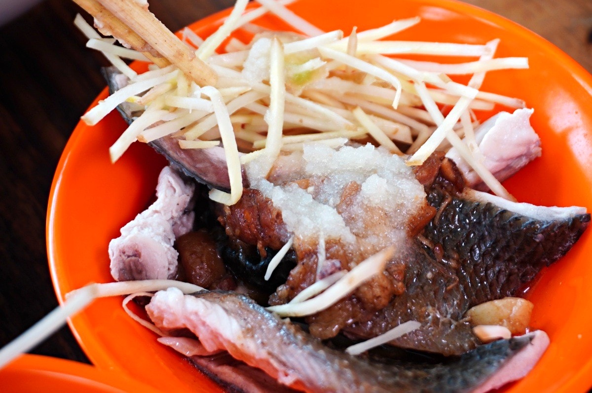 憶起痴麵 台南-安平新開古早童玩所 | 古早自熬鍋燒麵 | 美味台式小吃