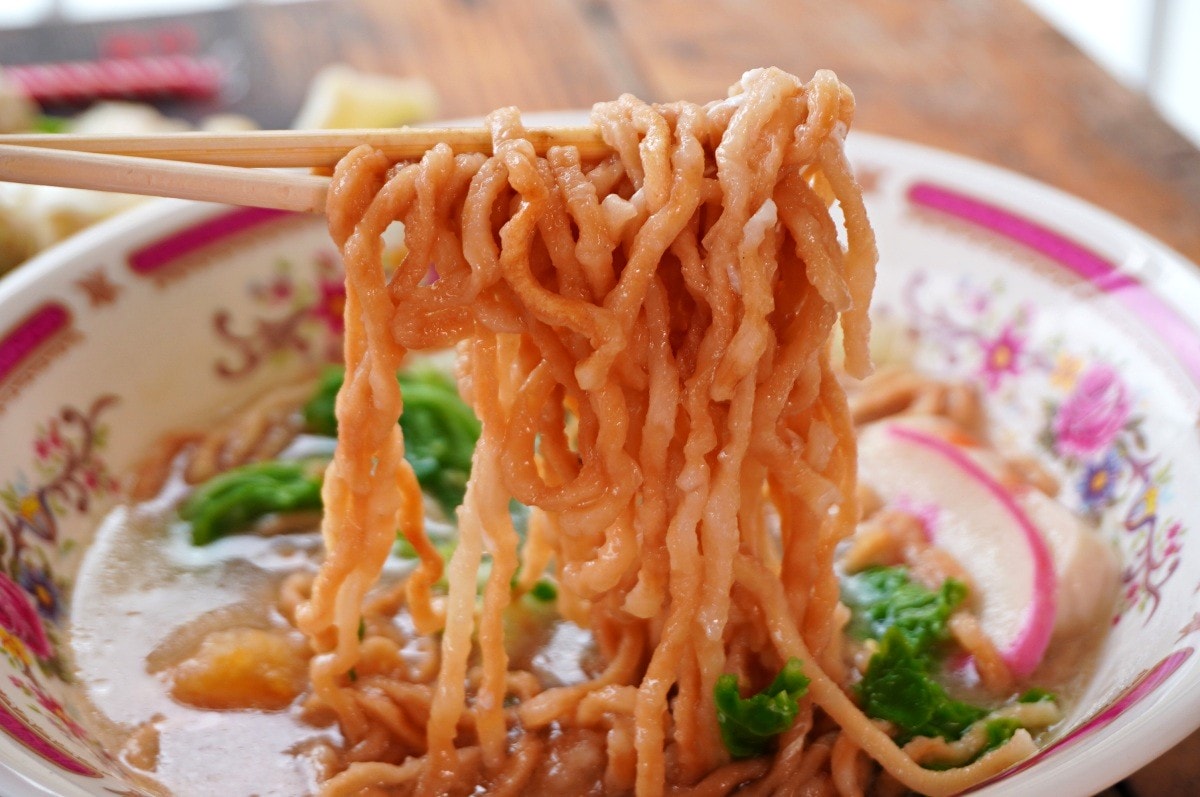 憶起痴麵 台南-安平新開古早童玩所 | 古早自熬鍋燒麵 | 美味台式小吃
