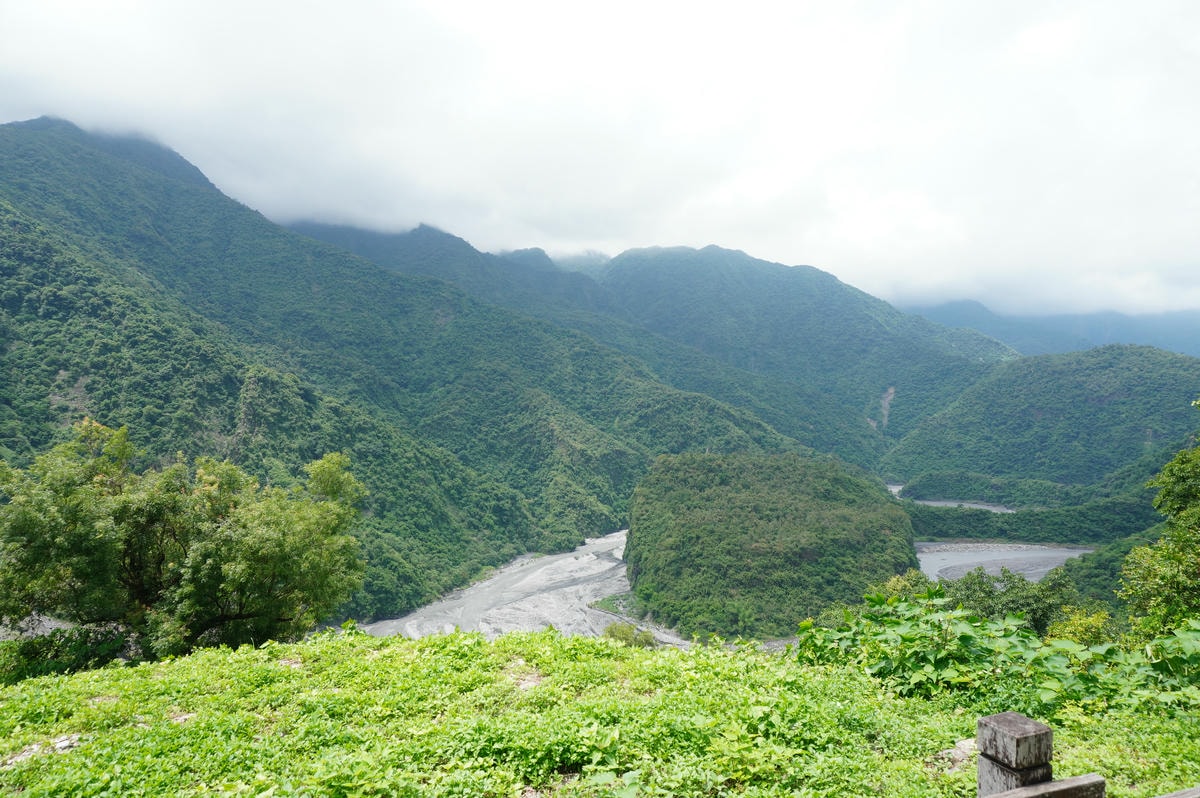 高雄茂林多納1日遊 | 帶你認識不一樣的多納隱密景點 | 多納吊橋 | 小長城 | 超好吃的石板烤肉 - 第8張圖 高雄茂林多納1日遊 | 帶你認識不一樣的多納隱密景點 | 多納吊橋 | 小長城 | 超好吃的石板烤肉