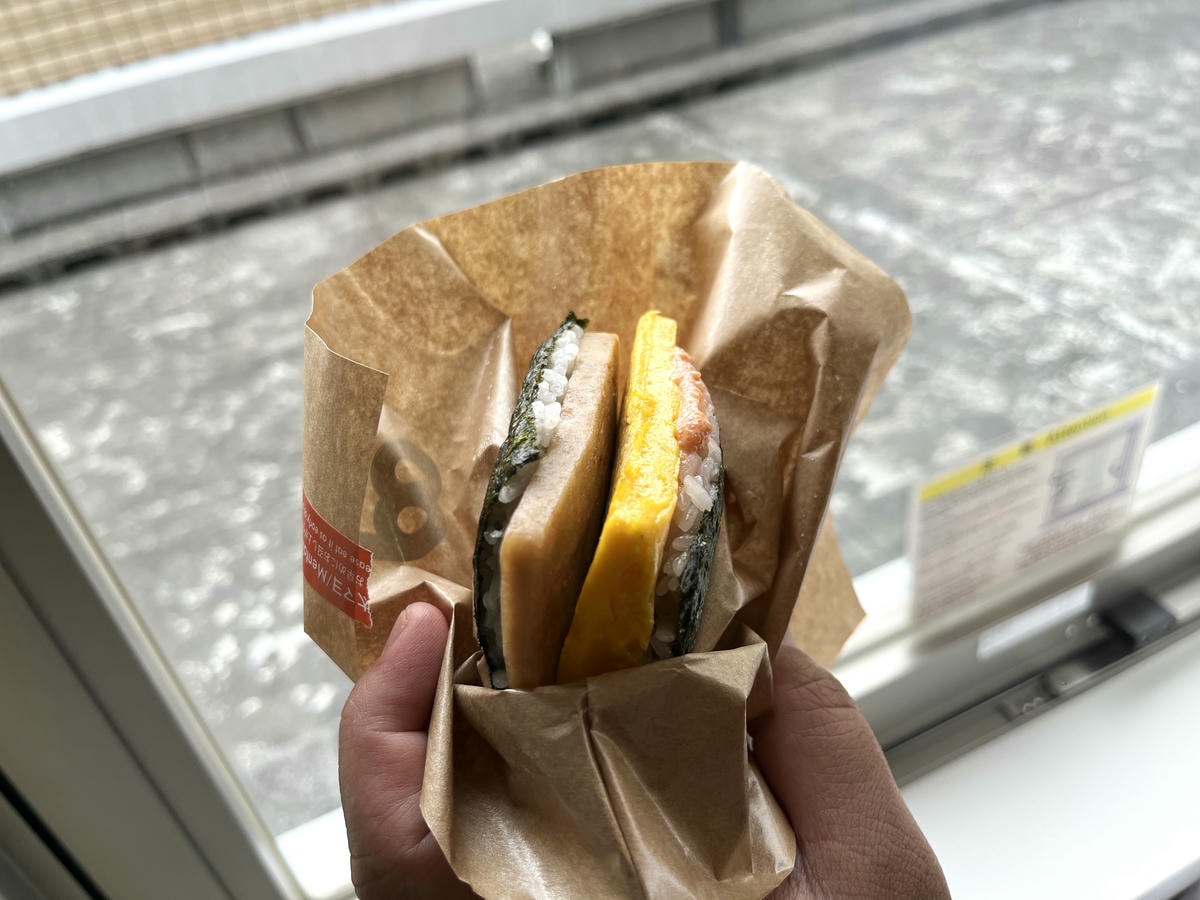 Pork Tamago Origiri 牧志市場 – 豬肉蛋飯糰總店 | | 沖繩必朝聖飯糰店