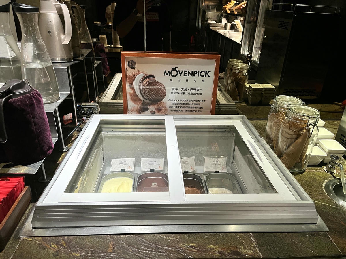 台北君品酒店 五鐵共構交通超方便|行政樓層開箱|可以吃到中午 12點的早餐|高鐵飯店聯票78折起 - 第45張圖 台北君品酒店 五鐵共構交通超方便|行政樓層開箱|可以吃到中午 12點的早餐|高鐵飯店聯票78折起