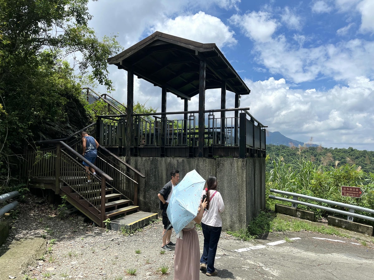 高雄茂林多納1日遊 | 帶你認識不一樣的多納隱密景點 | 多納吊橋 | 小長城 | 超好吃的石板烤肉 - 第10張圖 高雄茂林多納1日遊 | 帶你認識不一樣的多納隱密景點 | 多納吊橋 | 小長城 | 超好吃的石板烤肉