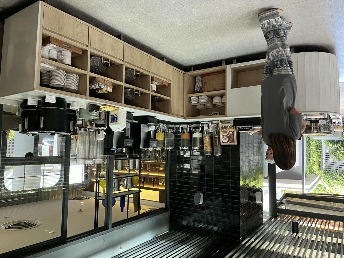 HOTEL AMBER 曼谷 | ONNUT 區 歐風古典飯店| BTS 10分鐘 | 賣場餐廳步行距離 | 曼谷平價飯店推薦