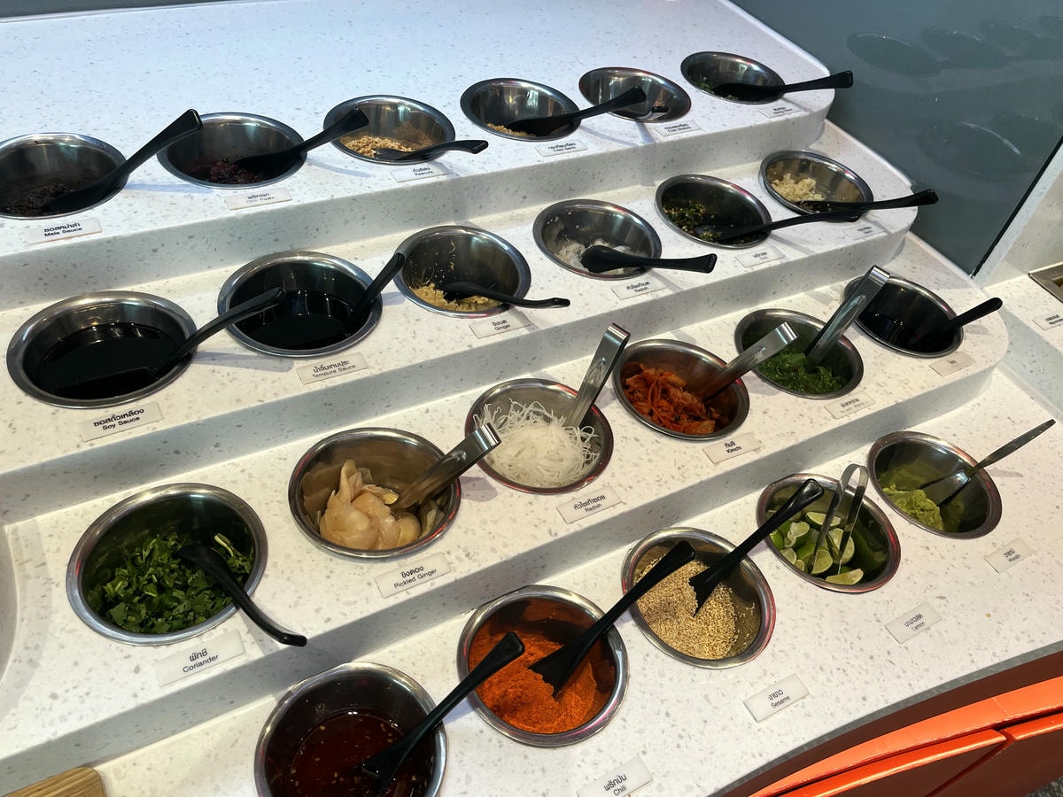 曼谷 Shabushi ONE BANGKOK | 二代店手機點餐智慧送餐迴轉火鍋Buffet |  曼谷餐廳推薦