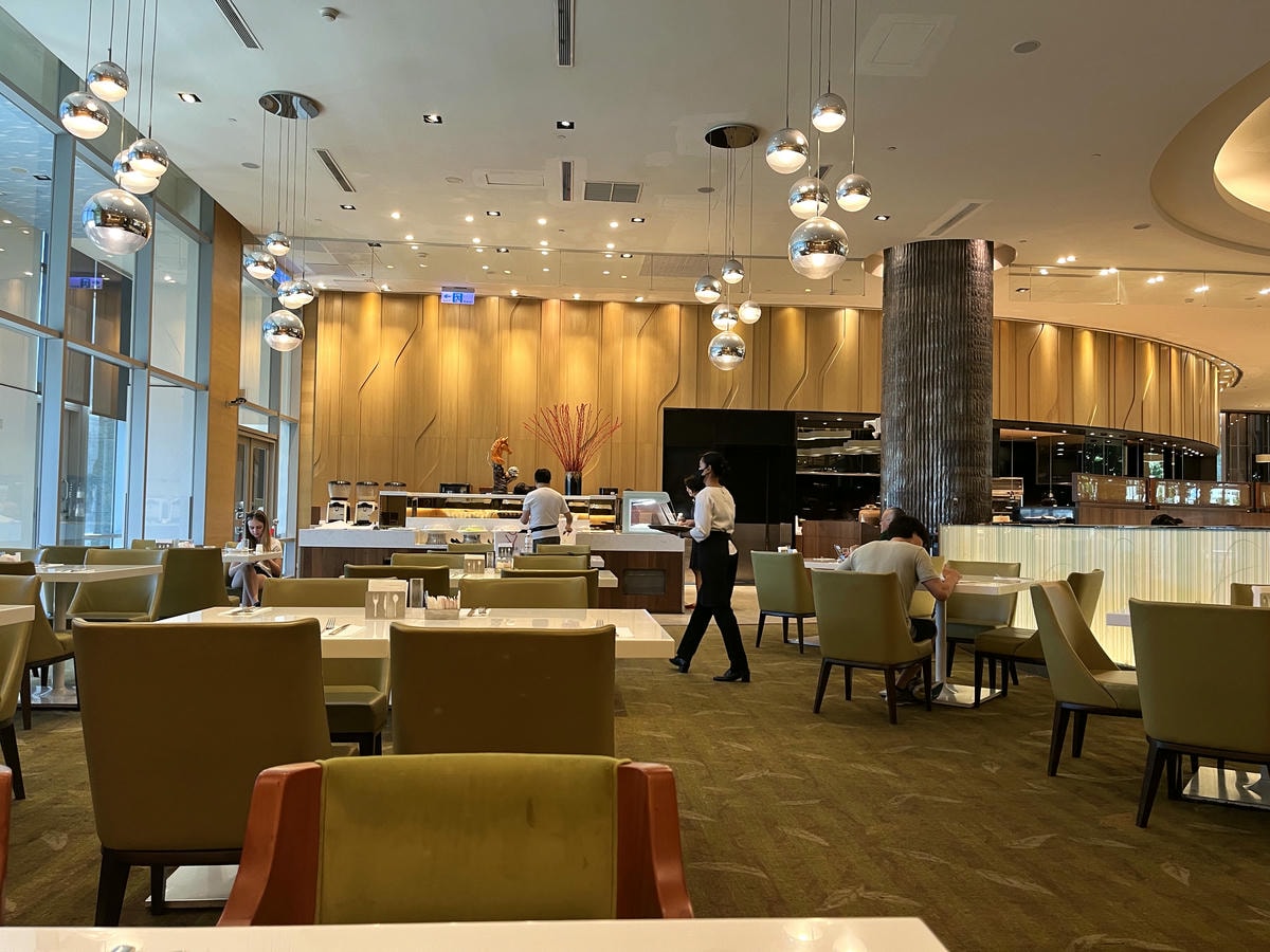 桃園機場凱悅酒店 | Market Café Buffet 生食級干貝 | 招牌馬卡龍