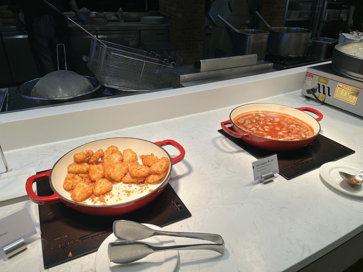 桃園機場凱悅酒店 | Market Café Buffet 生食級干貝 | 招牌馬卡龍 - 第47張圖 桃園機場凱悅酒店 | Market Café Buffet 生食級干貝 | 招牌馬卡龍