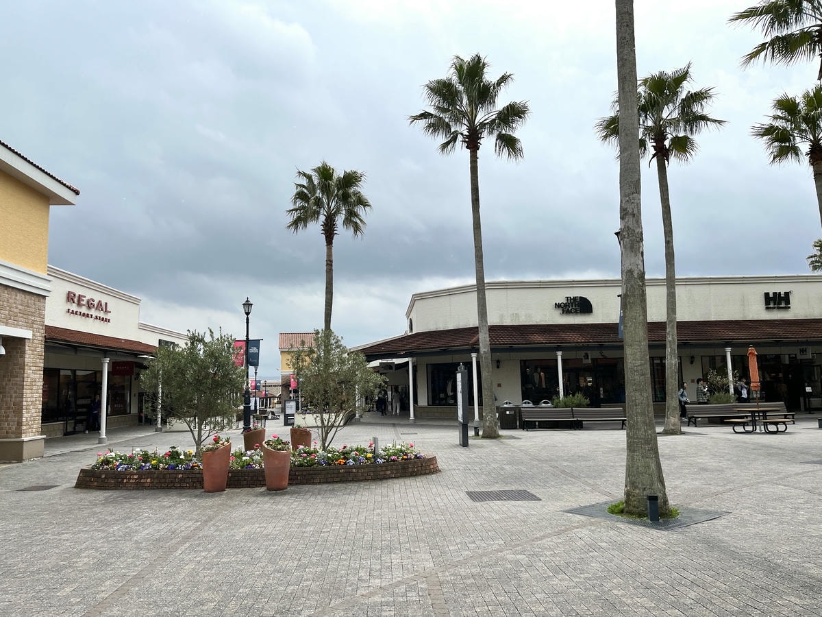 九州 鳥栖 PREMIUM OUTLETS | 福岡周邊最大Outlet | 日本美系Outlet品牌 - 第18張圖 九州 鳥栖 PREMIUM OUTLETS | 福岡周邊最大Outlet | 日本美系Outlet品牌