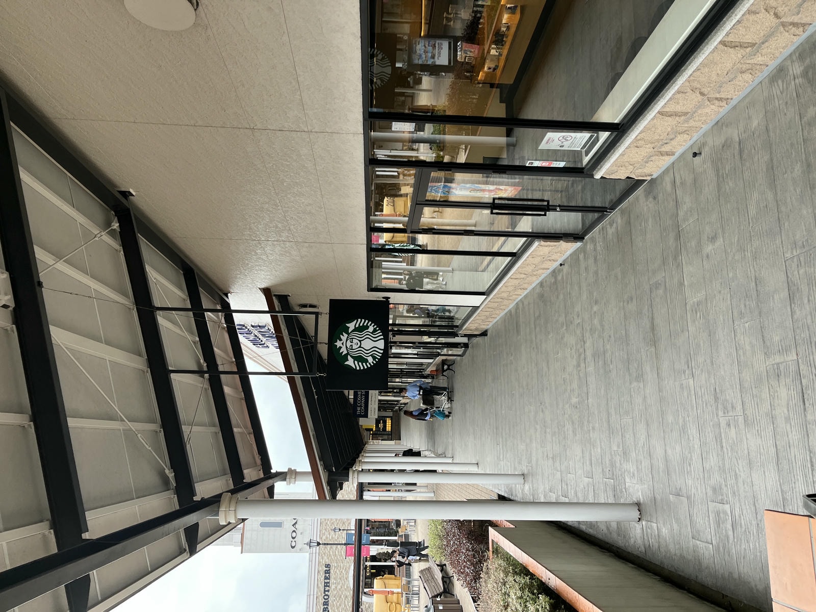 九州 鳥栖 PREMIUM OUTLETS | 福岡周邊最大Outlet | 日本美系Outlet品牌 - 第24張圖 九州 鳥栖 PREMIUM OUTLETS | 福岡周邊最大Outlet | 日本美系Outlet品牌