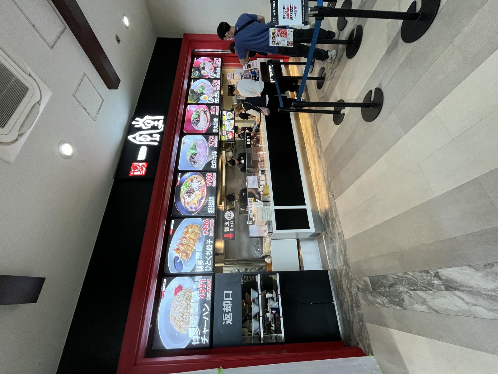九州 鳥栖 PREMIUM OUTLETS | 福岡周邊最大Outlet | 日本美系Outlet品牌 - 第13張圖 九州 鳥栖 PREMIUM OUTLETS | 福岡周邊最大Outlet | 日本美系Outlet品牌