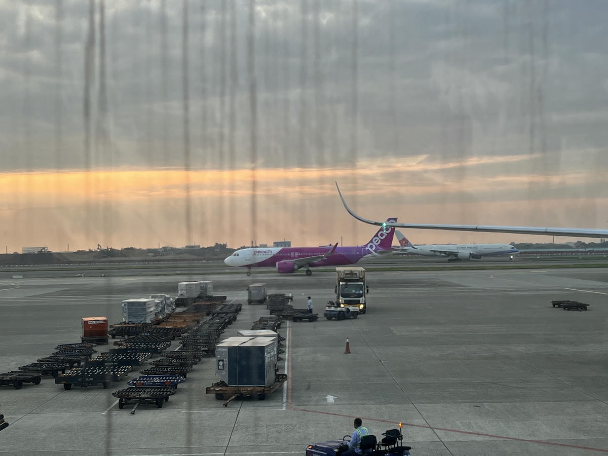 樂桃航空 PEACH 桃園-沖繩那霸晚班機 MM928 | 人少通關快 | 台北 -桃園 航空公司推薦 - 第13張圖 樂桃航空 PEACH 桃園-沖繩那霸晚班機 MM928 | 人少通關快 | 台北 -桃園 航空公司推薦