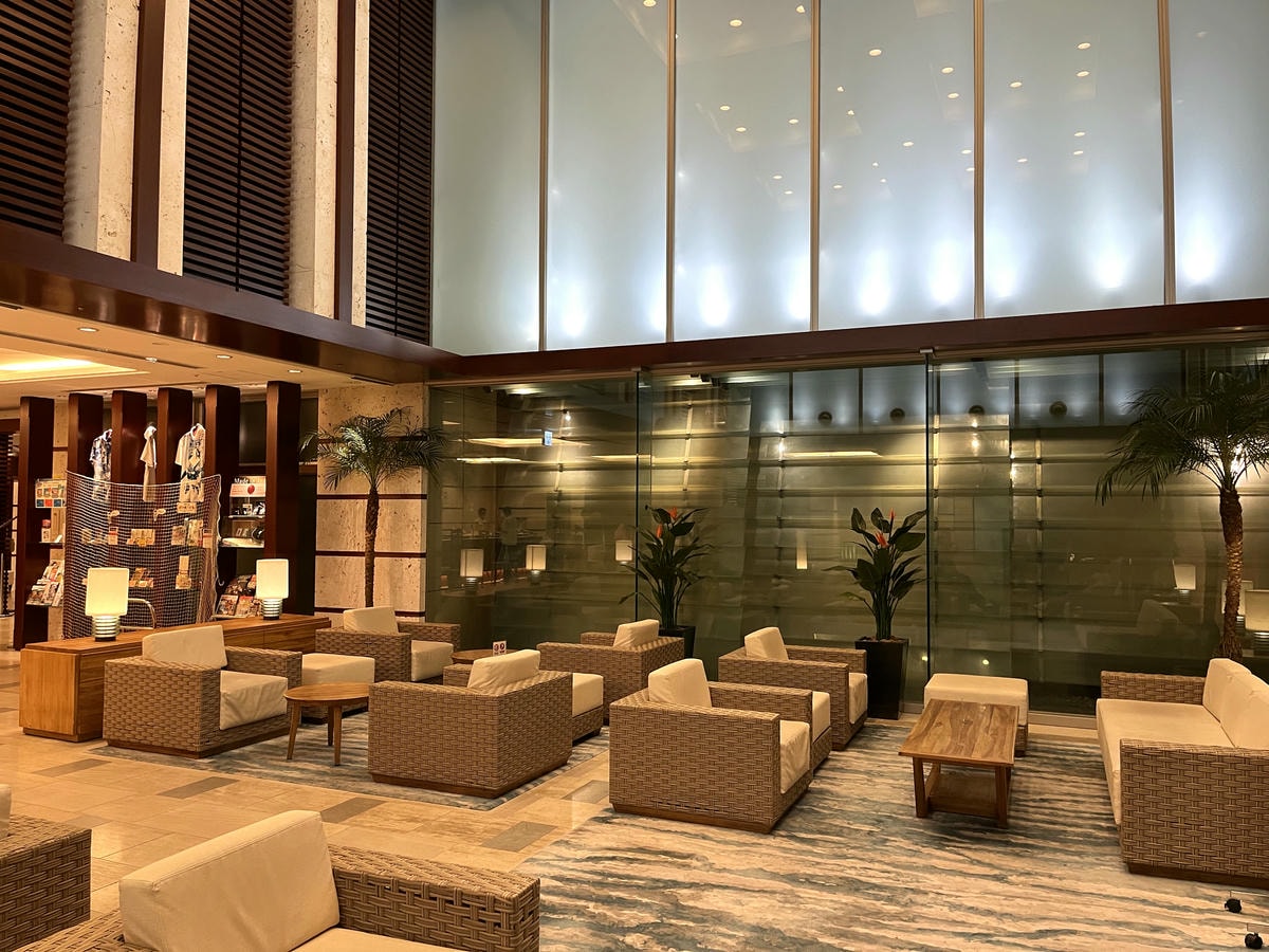 HOTEL JAL CITY  NAHA 沖繩那霸日航酒店 | 國際通樓下 7-11 | 走路30秒大國藥妝一蘭拉麵