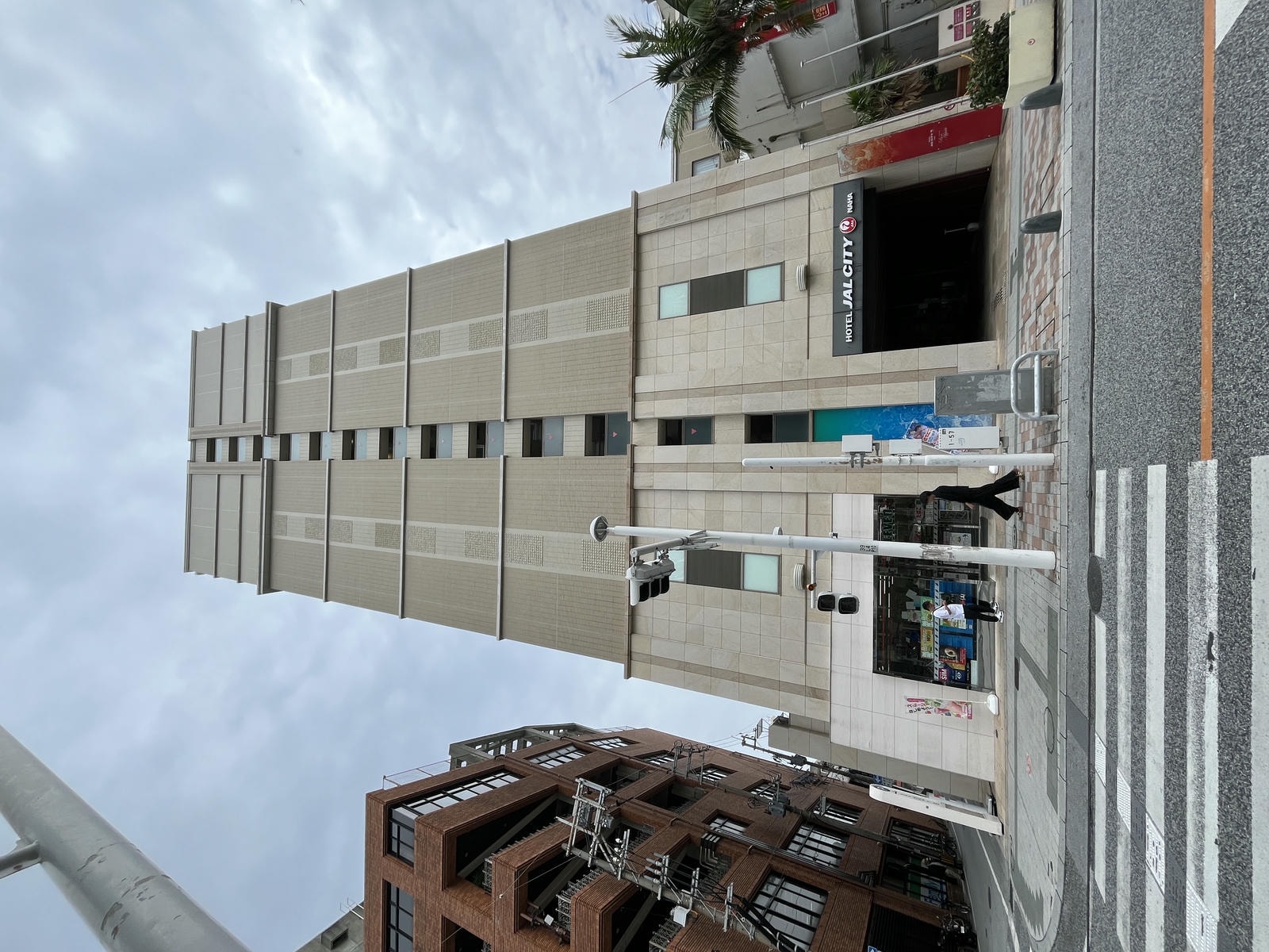 HOTEL JAL CITY  NAHA 沖繩那霸日航酒店 | 國際通樓下 7-11 | 走路30秒大國藥妝一蘭拉麵