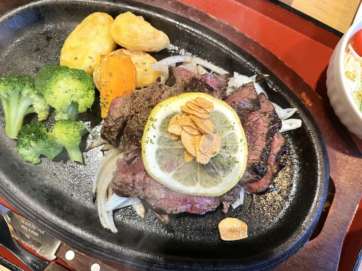 沖縄肉処 名護や | 琉球豬肉麵 | 日本國產鐵板牛 | 沖繩名護美食推薦 - 第13張圖 沖縄肉処 名護や | 琉球豬肉麵 | 日本國產鐵板牛 | 沖繩名護美食推薦