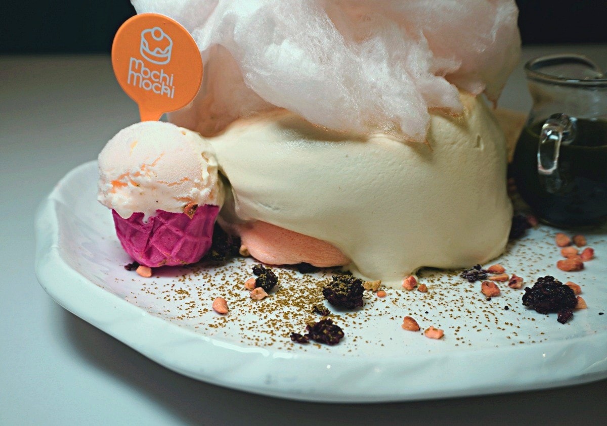 高雄義享天地聚餐就在Mochi Mochi 鬆餅屋 |三吃美味釜飯 | 開心果系列舒芙蕾鬆餅