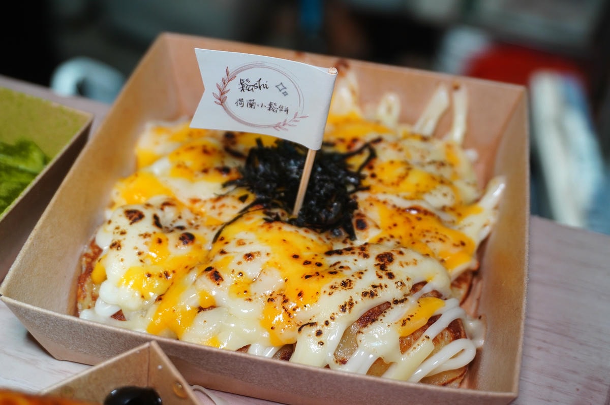 酥脆焦糖香氣撲鼻！高雄夜市必吃甜點「蕾隊友舒芙蕾」| IG 爆紅的秘密高雄甜點攤