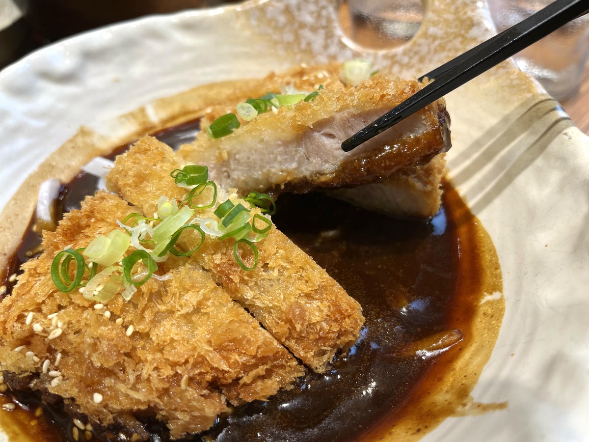 彌生軒 高雄夢時代店 | 白飯味增湯無限享用的日系連鎖定食 | 高雄市中心首店 - 第18張圖 彌生軒 高雄夢時代店 | 白飯味增湯無限享用的日系連鎖定食 | 高雄市中心首店