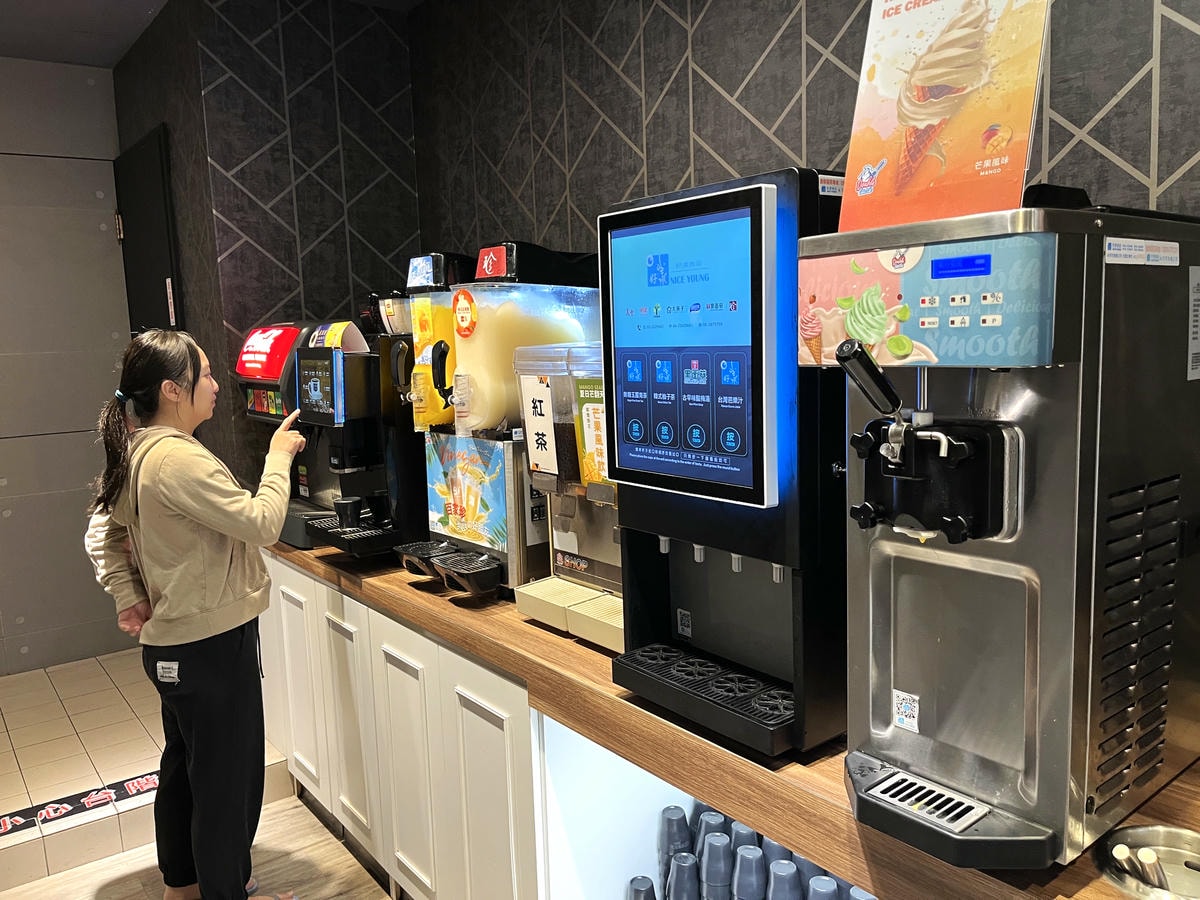 貴族世家 mini 鳳山青年店 | 經典臺式牛排品牌 299起無限自助吧 | 新世代貴族世家 - 第13張圖 貴族世家 mini 鳳山青年店 | 經典臺式牛排品牌 299起無限自助吧 | 新世代貴族世家