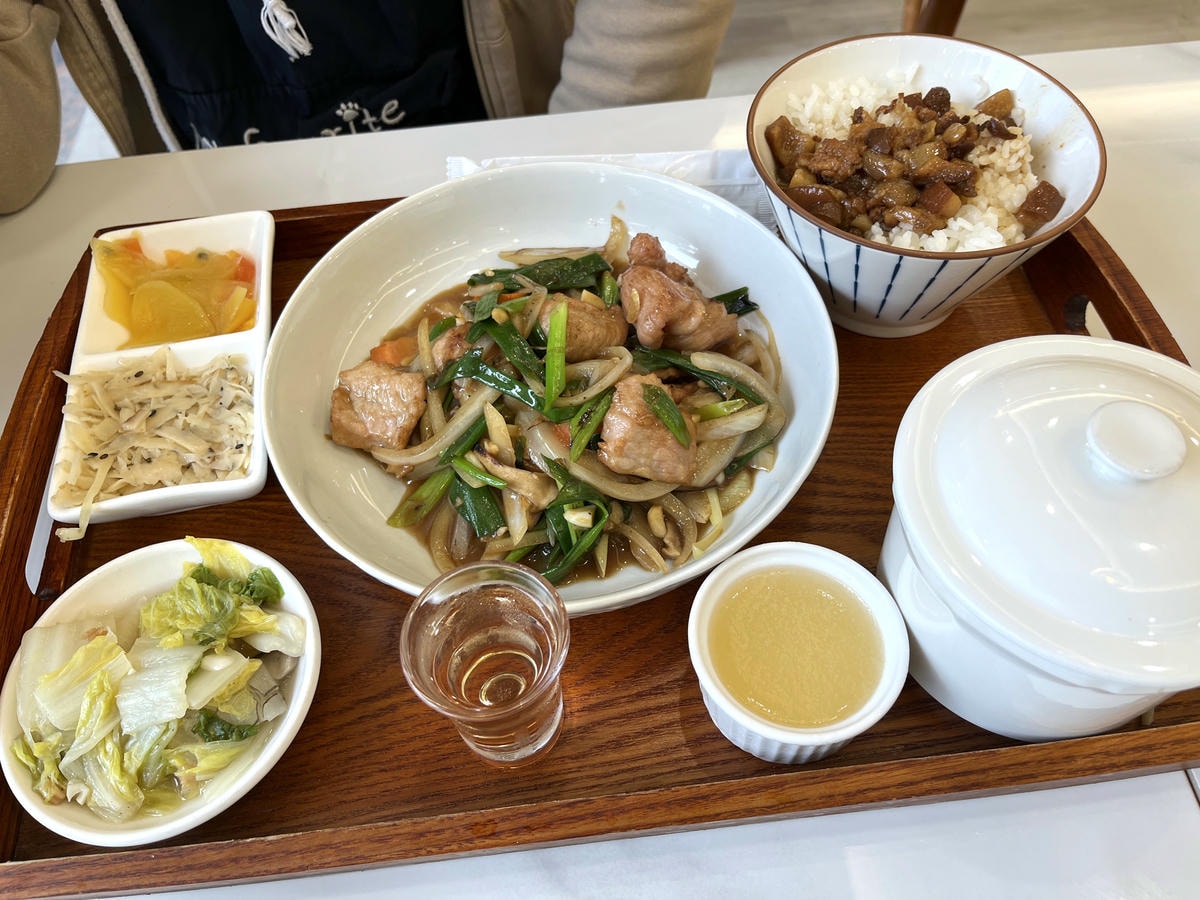 三餐暖食 高雄光華店 | 米其林推薦 | 溫暖個人臺式套餐 | 高雄台式推薦 - 第21張圖 三餐暖食 高雄光華店 | 米其林推薦 | 溫暖個人臺式套餐 | 高雄台式推薦