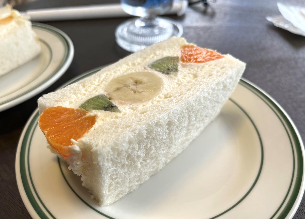 吉吉ジジ 甜點店 高雄前鎮 | 昭和復古風水果三明治專賣 | 高雄水果三明治推薦 - 第12張圖 吉吉ジジ 甜點店 高雄前鎮 | 昭和復古風水果三明治專賣 | 高雄水果三明治推薦
