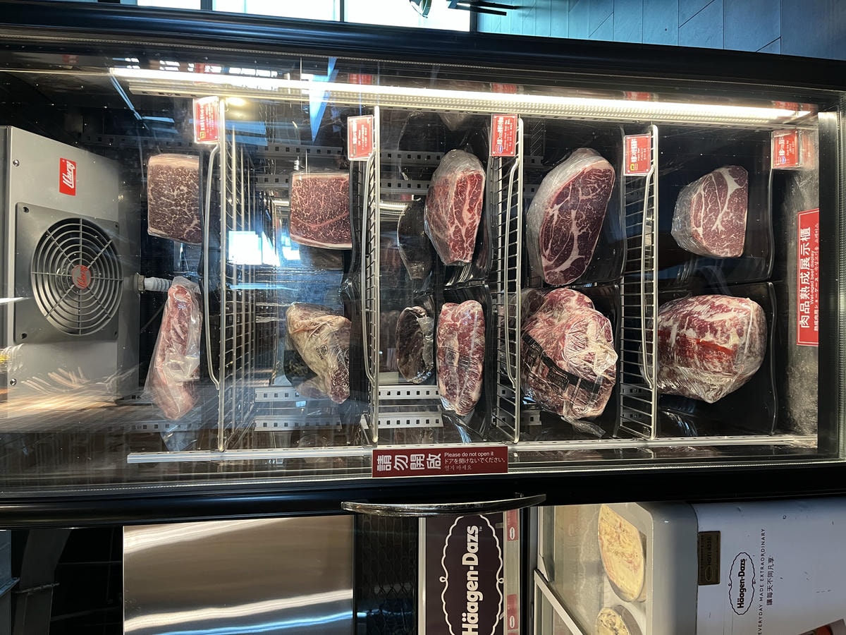 新馬辣 高雄夢時代店 | 全新調酒牆多款啤酒調酒暢飲 | 698起海外旅客指定第一麻辣火鍋吃到飽品牌