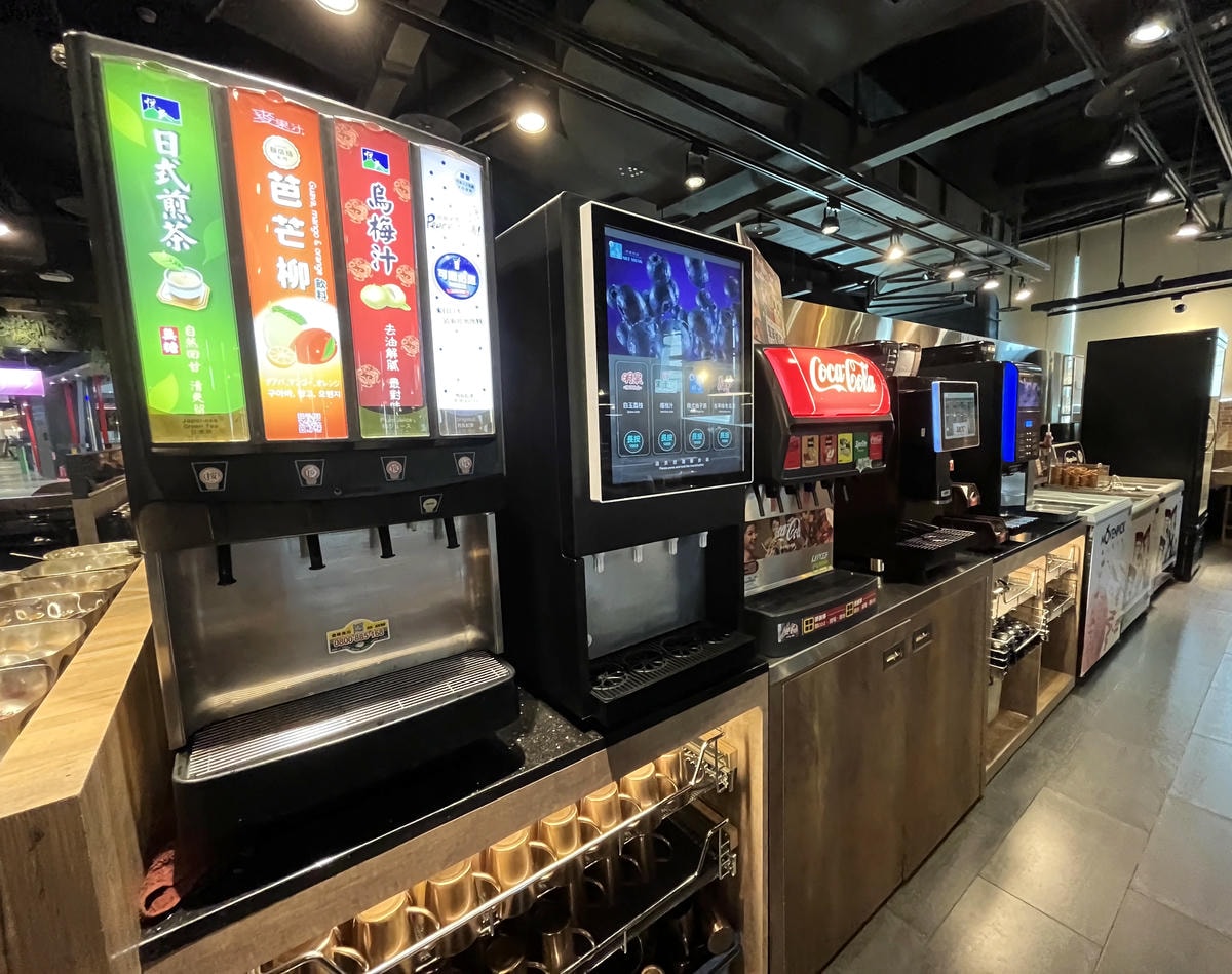 新馬辣 高雄夢時代店 | 全新調酒牆多款啤酒調酒暢飲 | 698起海外旅客指定第一麻辣火鍋吃到飽品牌