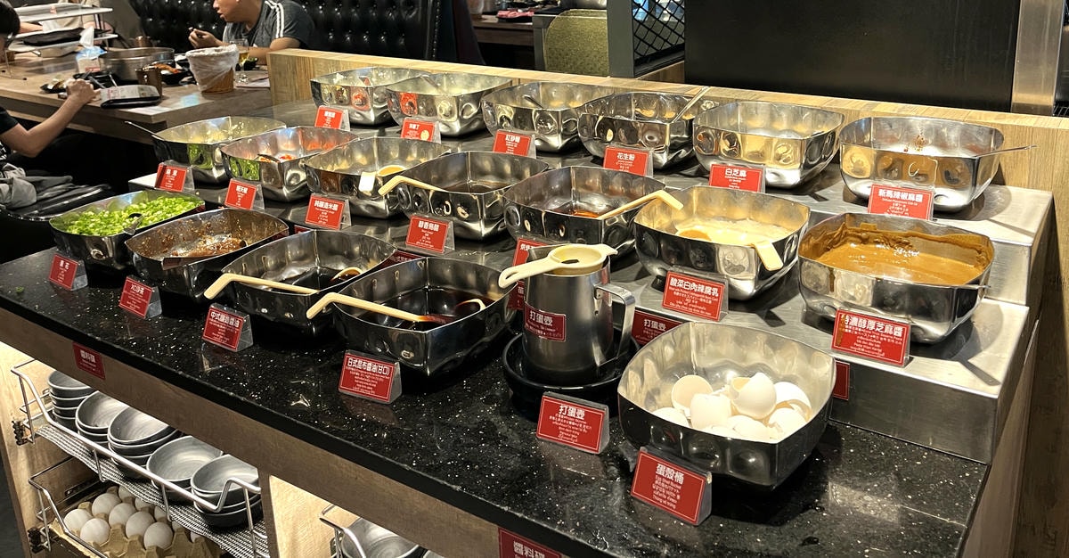新馬辣 高雄夢時代店 | 全新調酒牆多款啤酒調酒暢飲 | 698起海外旅客指定第一麻辣火鍋吃到飽品牌
