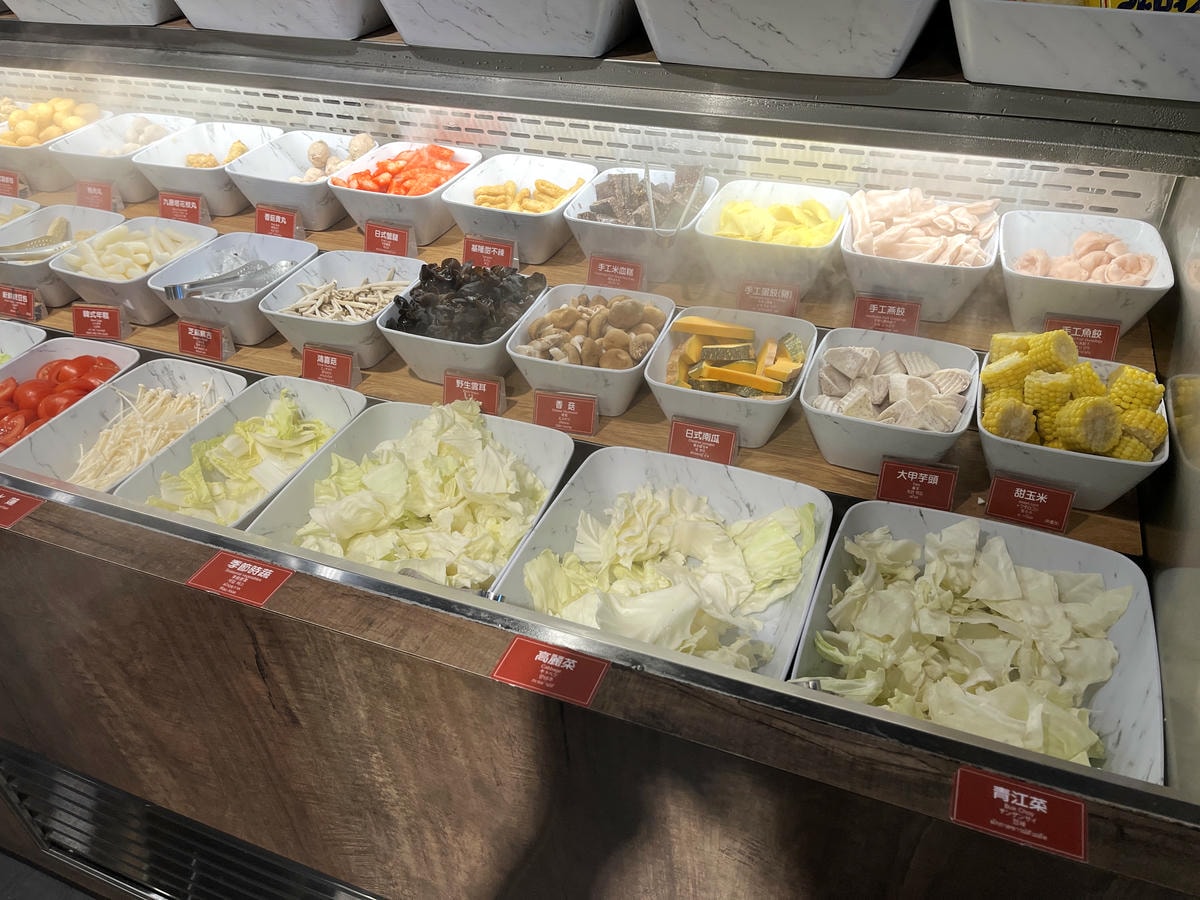 新馬辣 高雄夢時代店 | 全新調酒牆多款啤酒調酒暢飲 | 698起海外旅客指定第一麻辣火鍋吃到飽品牌