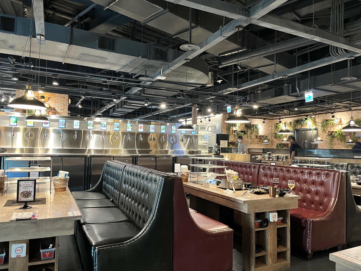 新馬辣 高雄夢時代店 | 全新調酒牆多款啤酒調酒暢飲 | 698起海外旅客指定第一麻辣火鍋吃到飽品牌